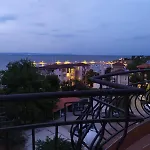 Housedenz Къща за гости Черноморец