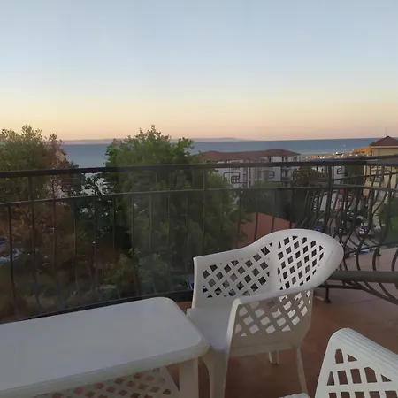 Housedenz 3* Chernomorets