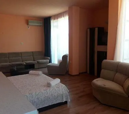 Housedenz Casa de hóspedes