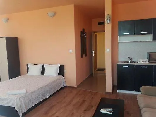 Housedenz Guest house 3*