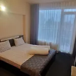 Πανσιόν Housedenz 3*