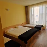 Housedenz Τσερνομόρετς