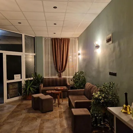 Pensiune Housedenz