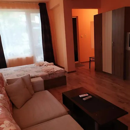 Housedenz Pensiune Cernomoreț