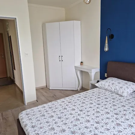 Housedenz * Tchernomorets
