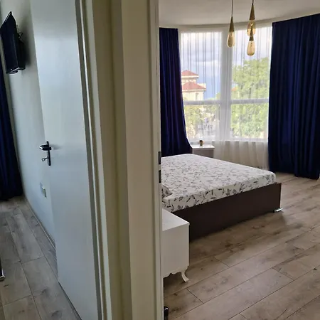 Housedenz 3* Cernomoreț