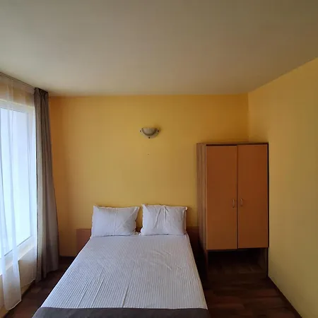 Housedenz Pensiune