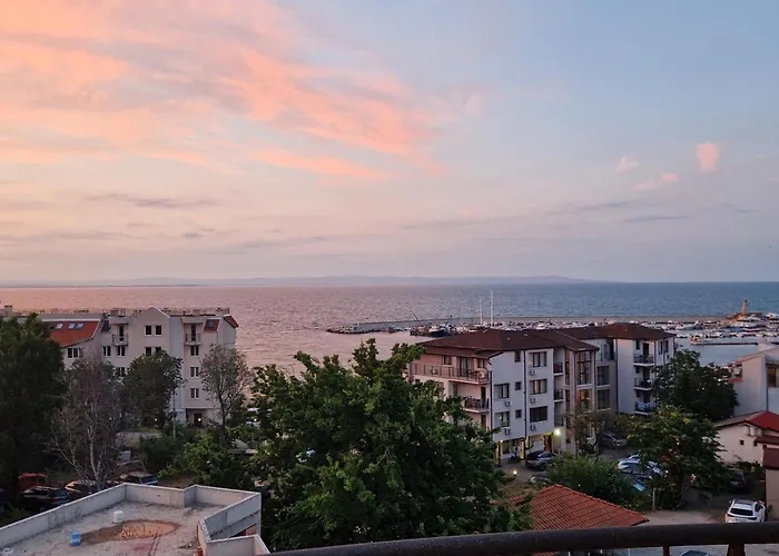 בית הארחה Housedenz