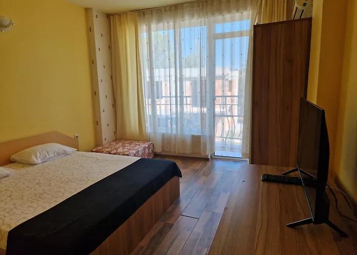 Housedenz 切尔诺莫雷茨