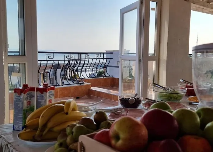 招待所 Housedenz 3*