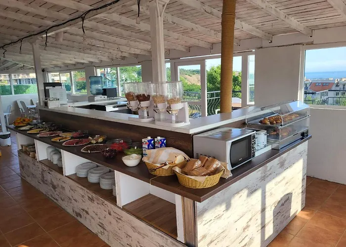 בית הארחה Housedenz