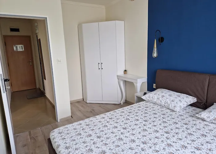 Housedenz 3* צ'רנומורץ