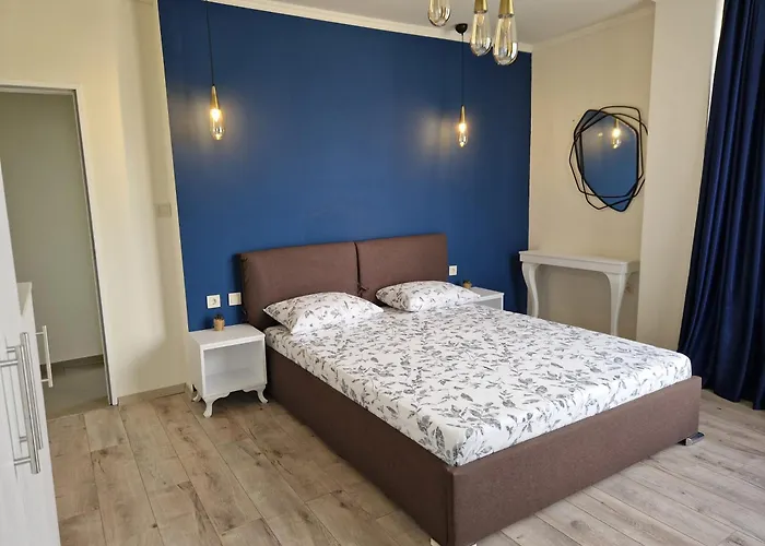 招待所 Housedenz 切尔诺莫雷茨