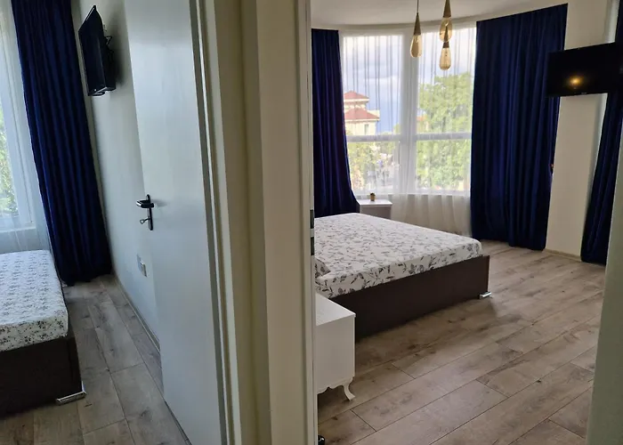 Housedenz 3* צ'רנומורץ